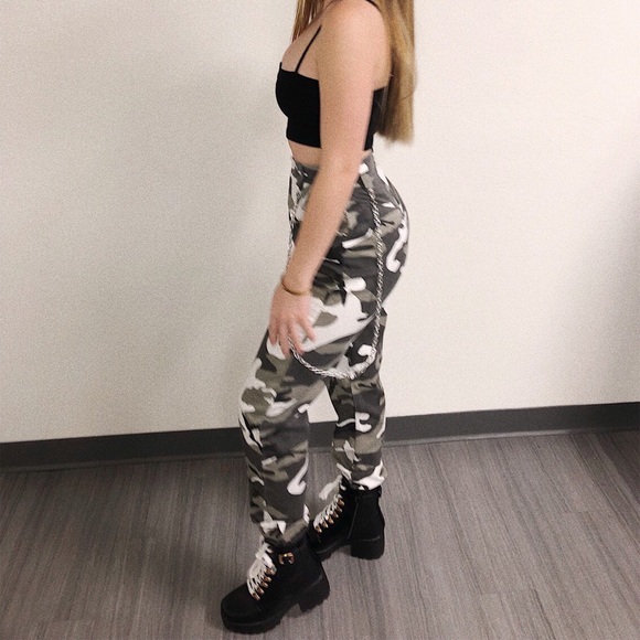 Missguided Pants - Camo pants